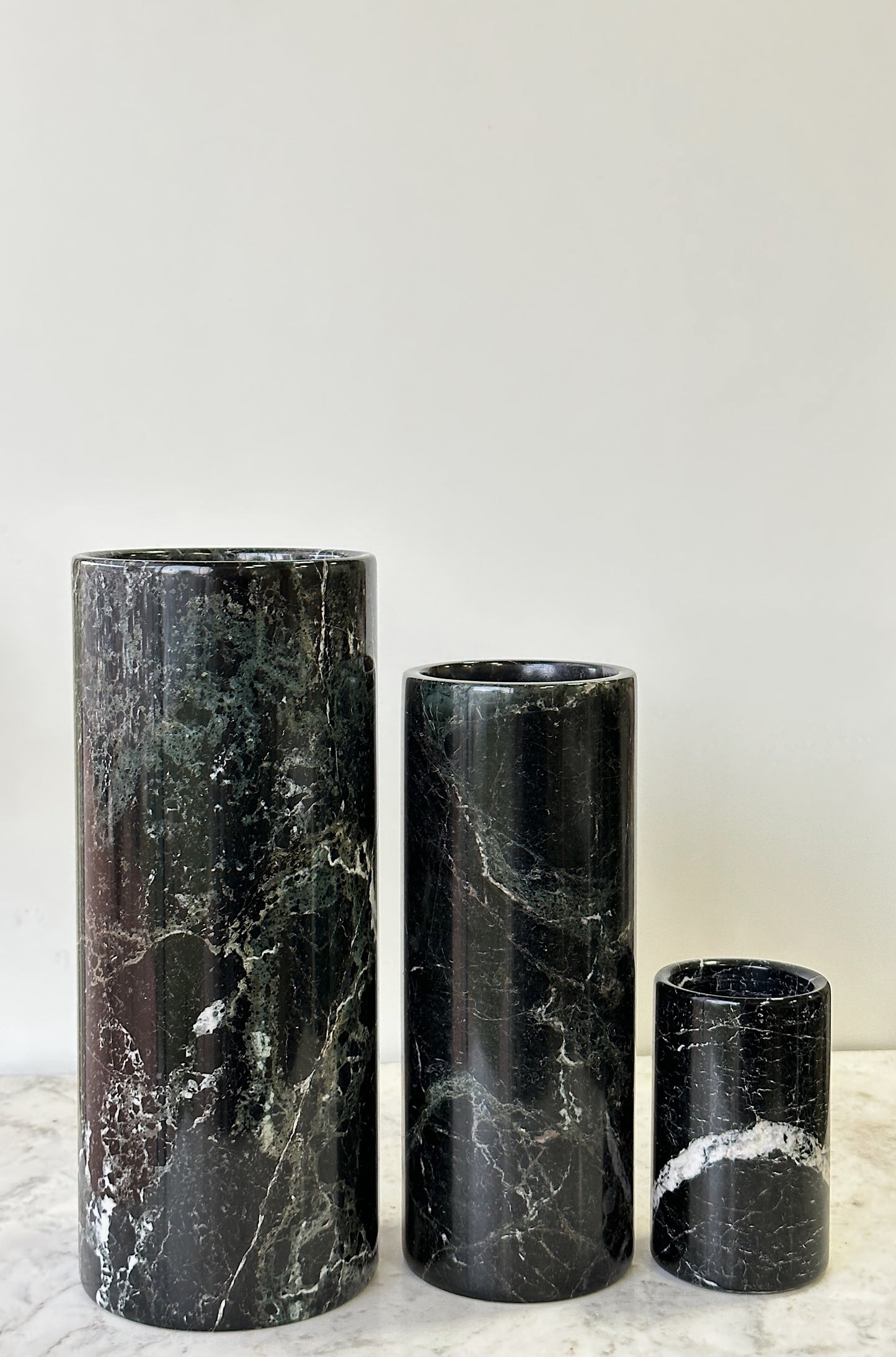 Black onyx vase