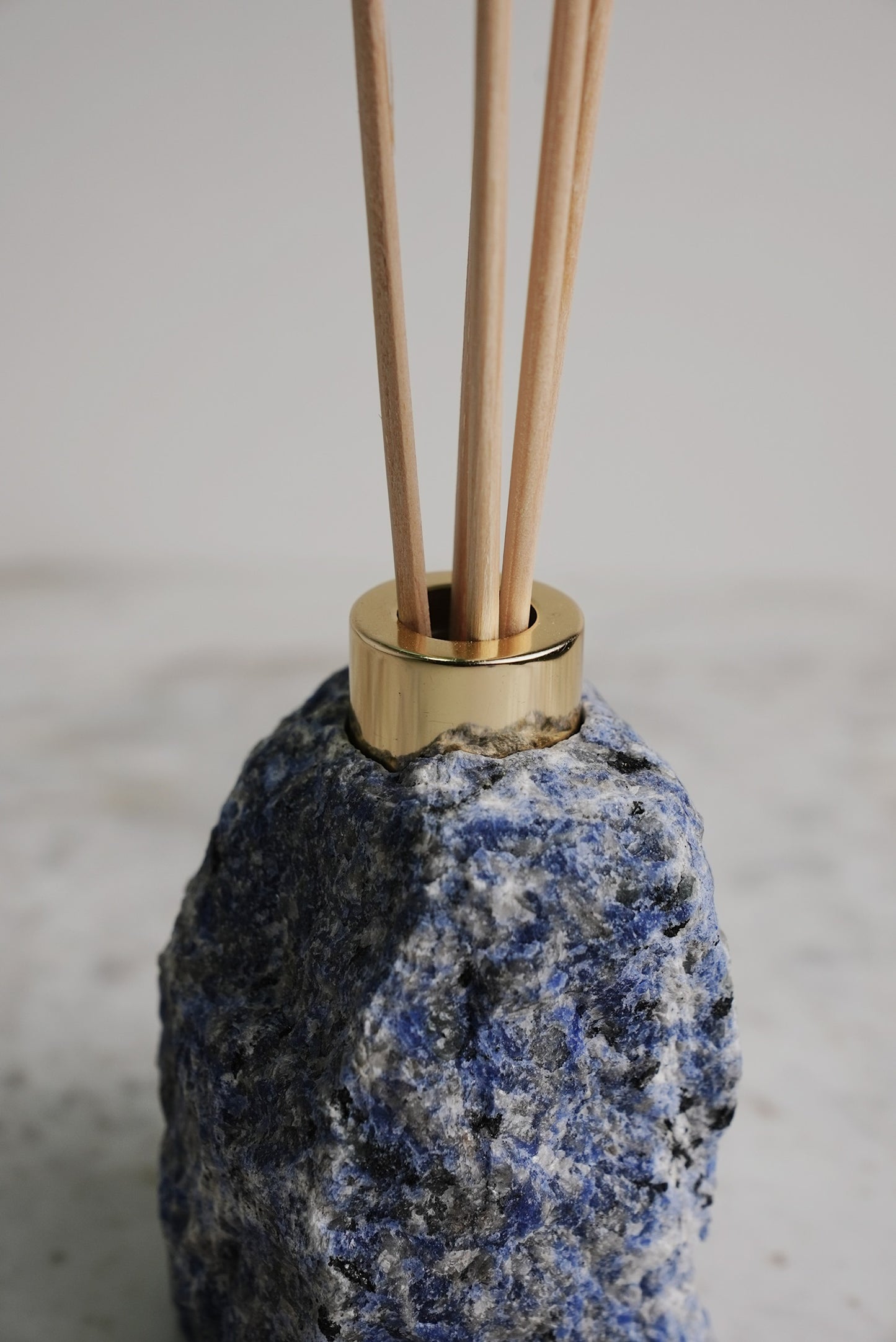 Sodalite Diffuser
