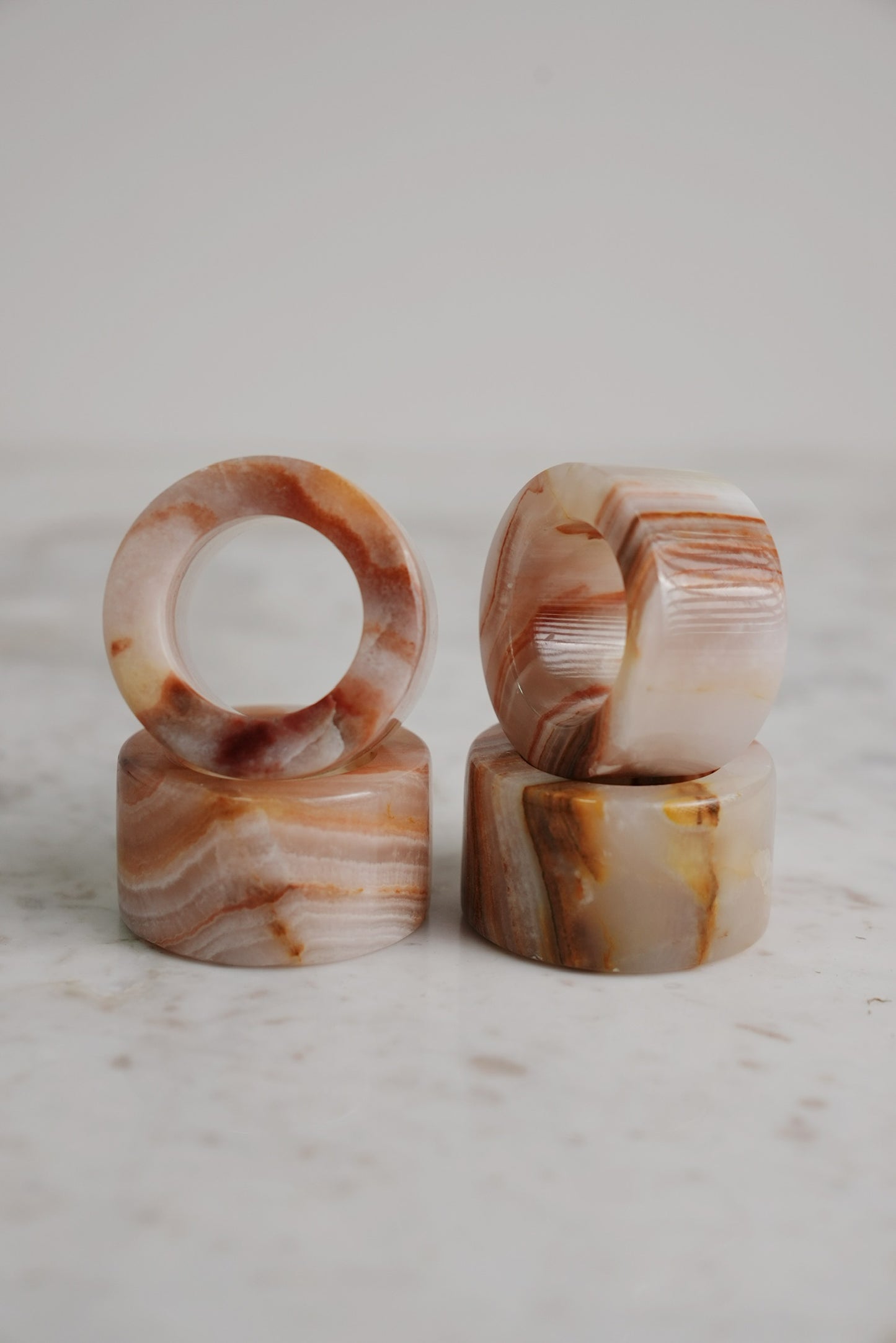 Onyx napkin holder